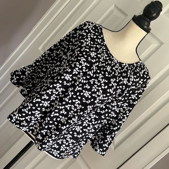 Michael Kors Hearts Top size medium - Picture 1 of 9